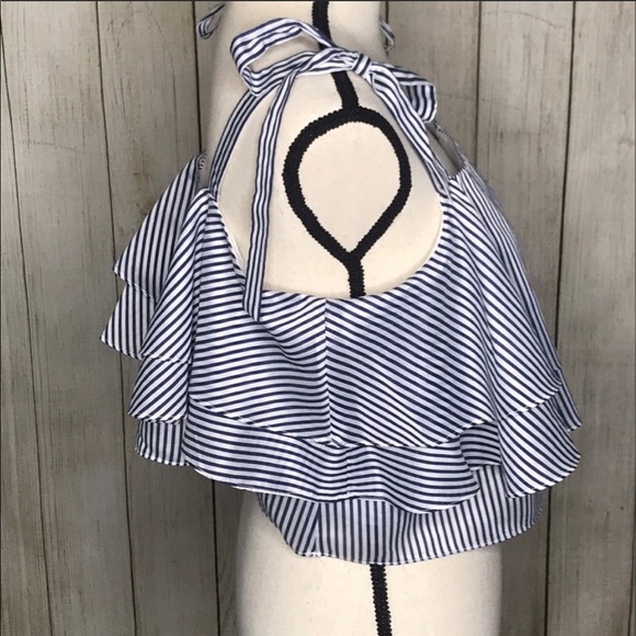 Gianni Bini Jenna Hello Sailor Shoulder Tie Crop - Picture 3 of 7